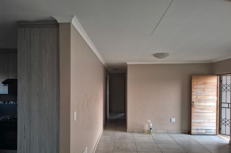 3 Bedroom Property for Sale in Ellaton North West